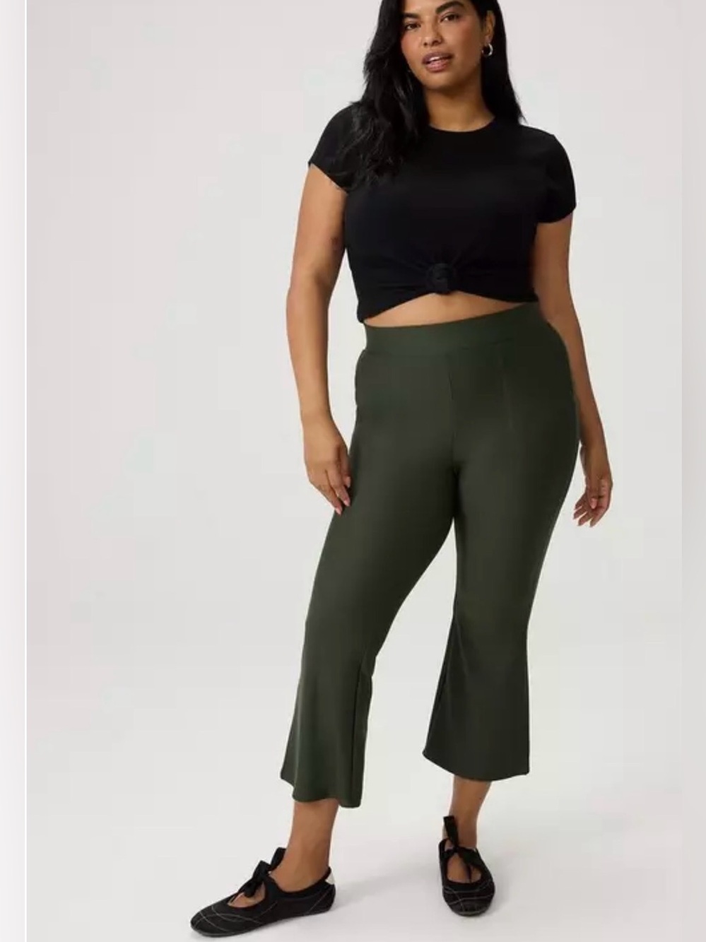 Torrid Crop Pocket Luxe Flare Legging- size 1